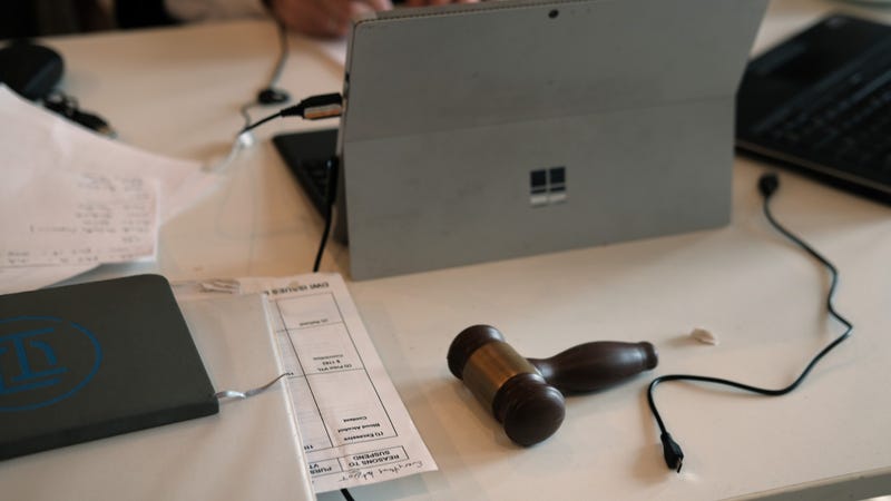 GAVEL