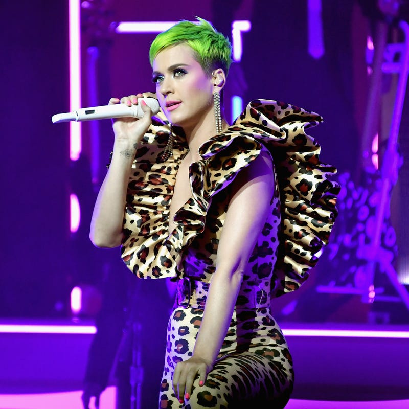 katy perry performing in 2018