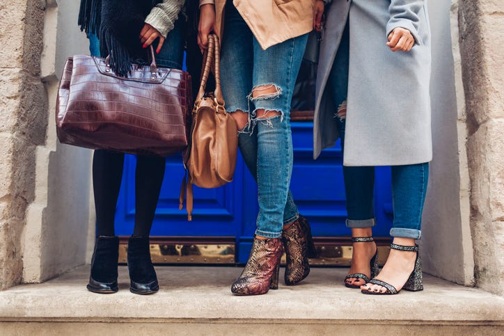 women shopping