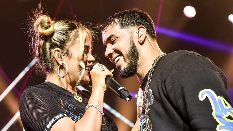 Karol G y Anuel AA en concierto juntos