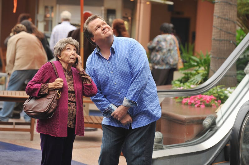 norma michaels on the set of 'modern family'