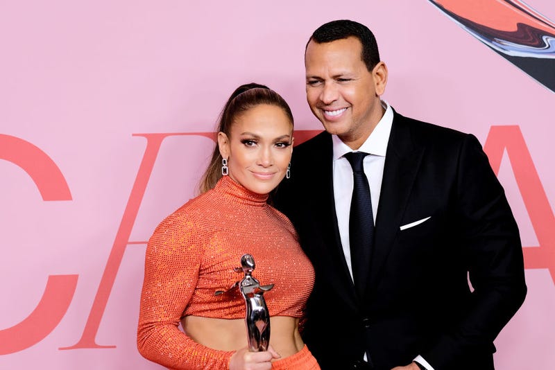 Jennifer Lopez y su comprometido Alex Rodriguez
