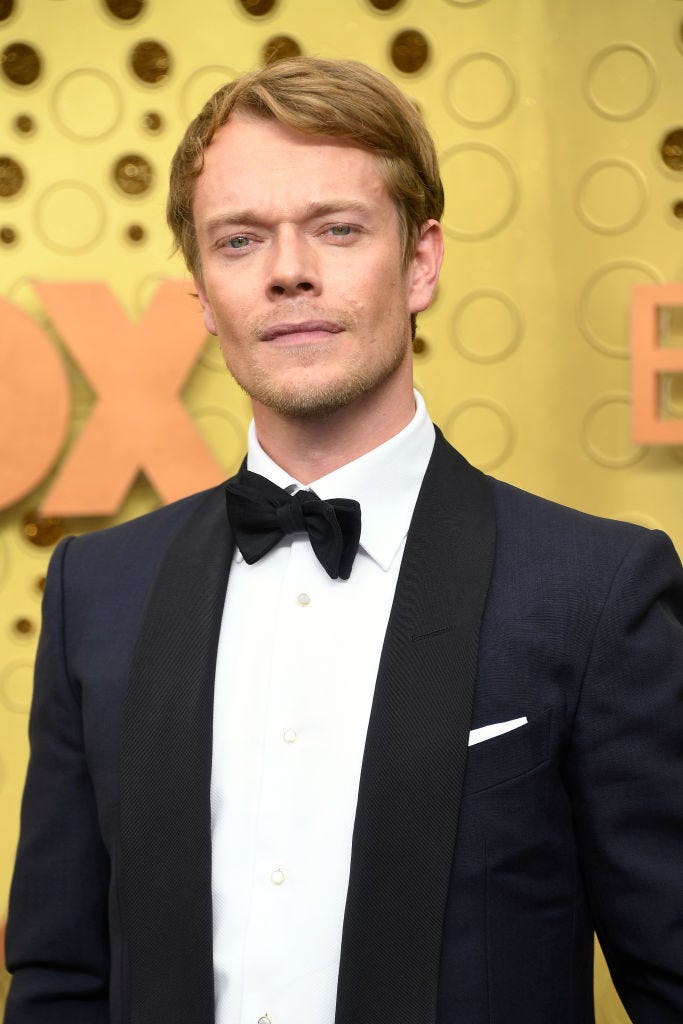 alfie allen from game of thrones arrives to 2019 emmy awards