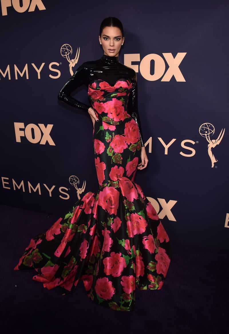 kendall jenner shows up in floral latex outfit at the 2019 emmy awards