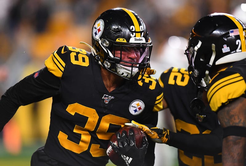 Minkah Fitzpatrick and the Steelers have won three straight games.