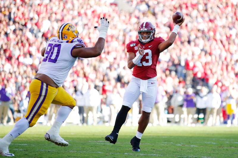 Tua Tagavailoa gets off a throw against LSU