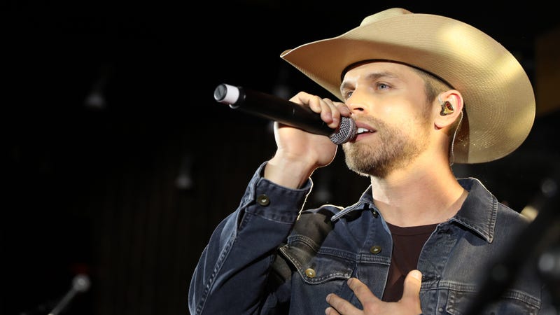 Dustin Lynch