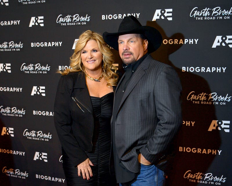 Trisha Yearwood and Garth Brooks
