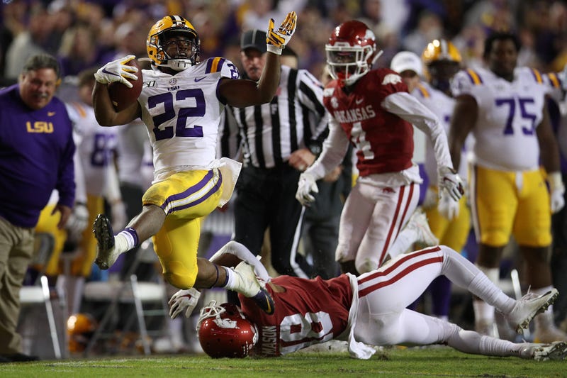 Clyde Edwards-Helaire leaving would-be tacklers in the dust