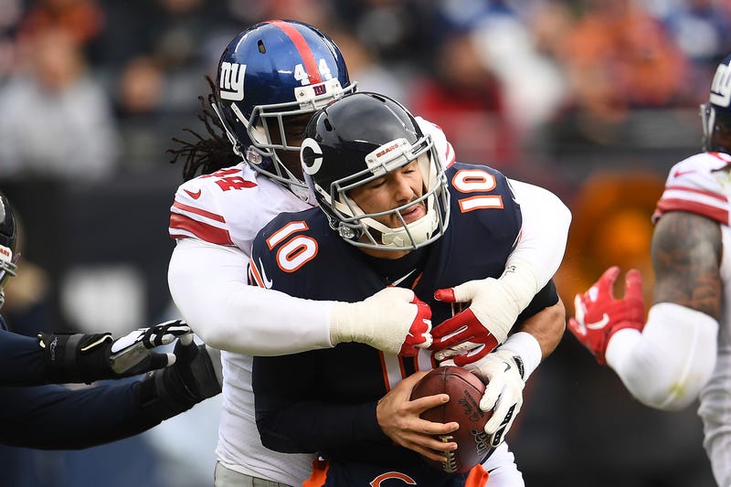 Markus Golden ties up Bears quarterback Mitchell Trubisky