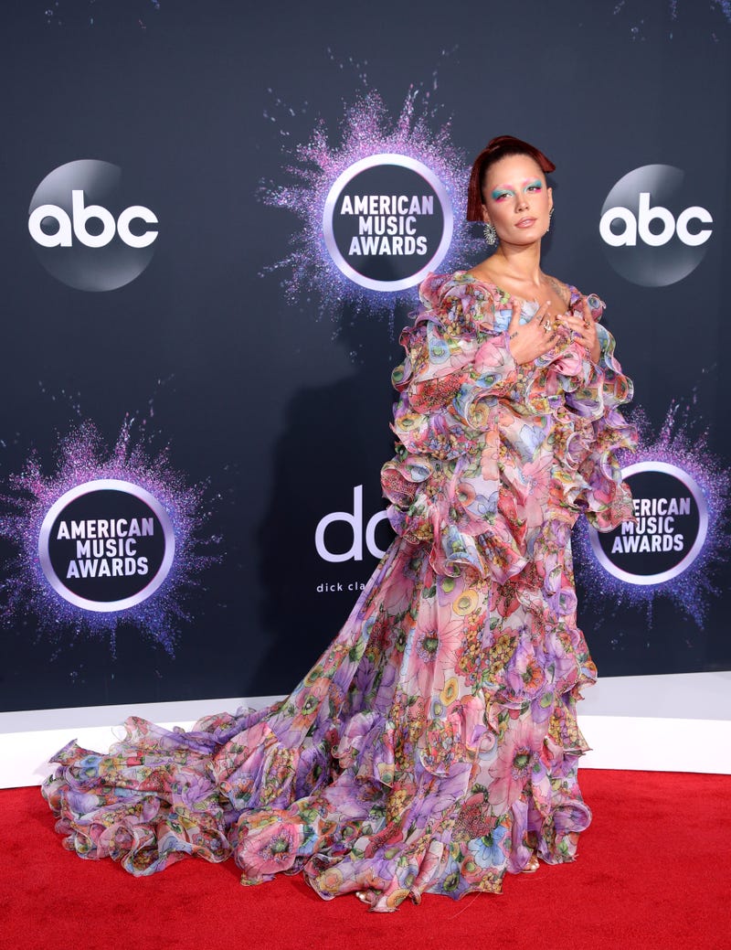 halsey ama 2019