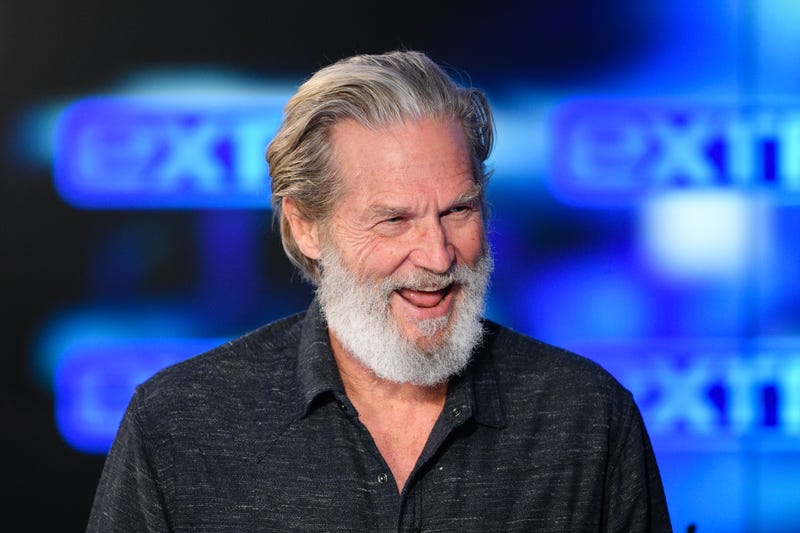 Jeff Bridges visits "Extra" at Burbank Studios on December 13, 2019 in Burbank, California