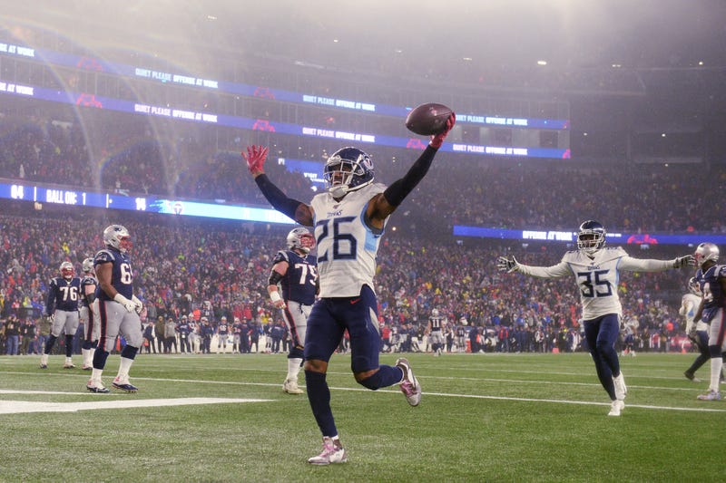 Logan Ryan celebrating his pick-six against the New England Patriots
