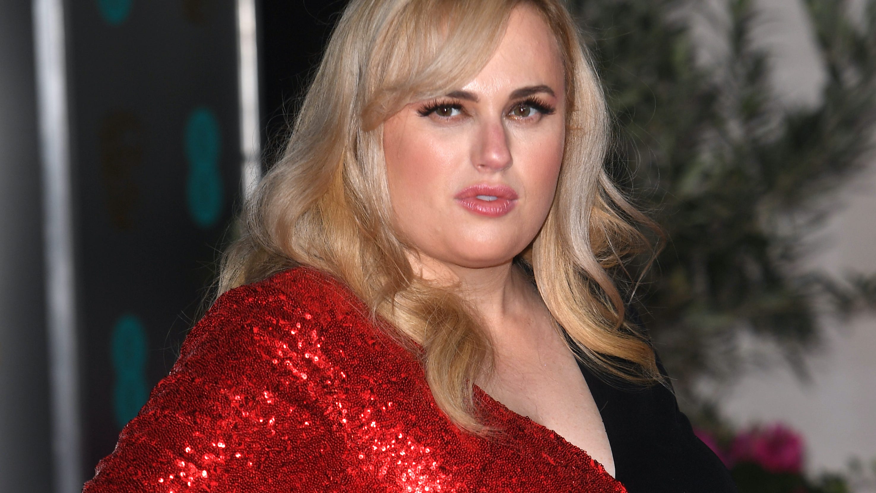 Rebel Wilson Displays Slimmed down Figure In Bathing Suit rebel-wilson-displays-slimmed-down-figure-in-bathing-suit