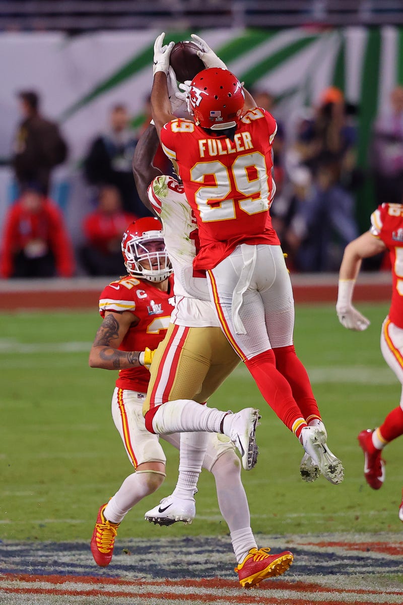 Kendall Fuller skies for an interception in Super Bowl LIV
