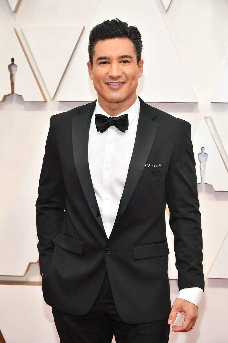 mario lopez at the 2020 oscars