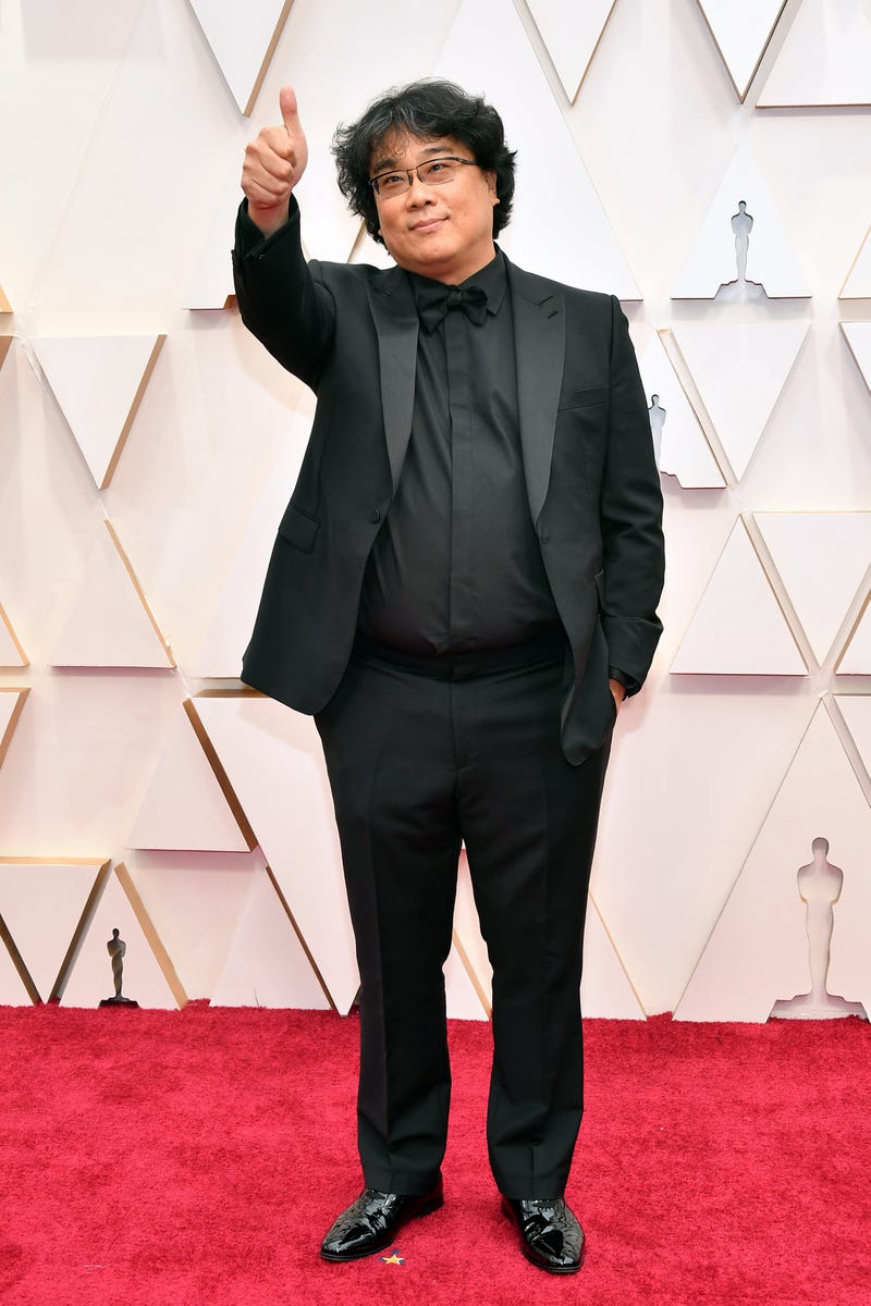parasite director bong joon-ho at 2020 oscars