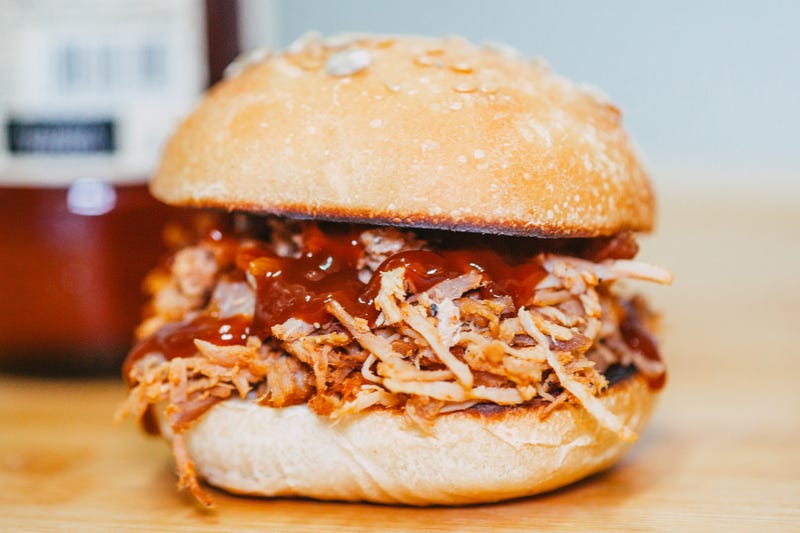 pulled pork sandwich