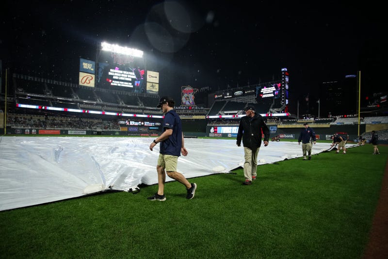 Twins Astros Storms, Rain