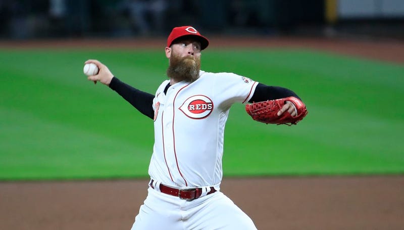 Archie Bradley #23 of the Cincinnati Reds throws a pitch against the Pittsburgh Pirates