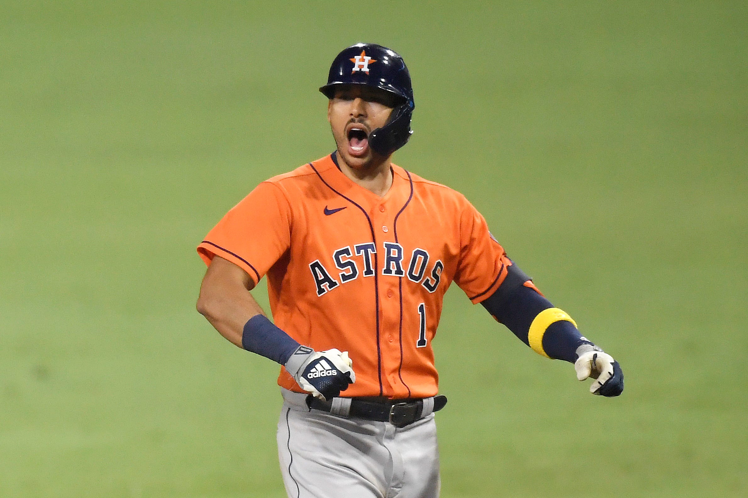 6 trade destinations for Astros star Carlos Correa