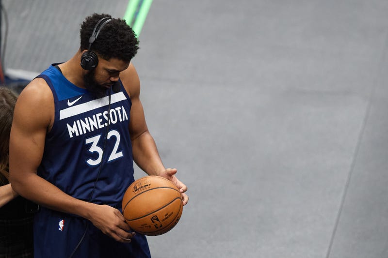 Karl-Anthony Towns returns to Timberwolves