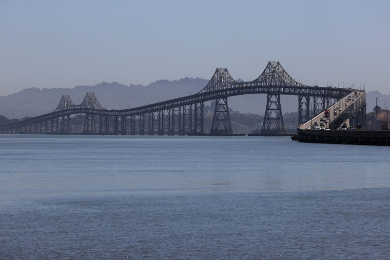 It's a race against time for water managers in southern and central Marin County in their attempt to build a pipeline across the Richmond-San Rafael Bridge.