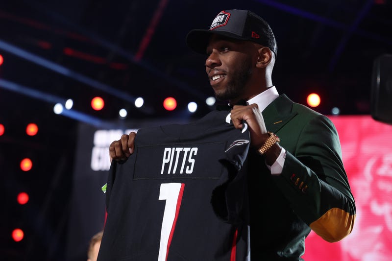 Falcons select tight end Kyle Pitts with the fourth overall pick in the 2021 NFL Draft.