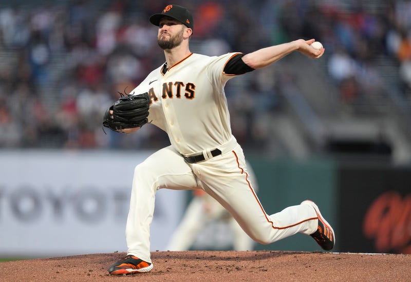 Alex Wood #57 of the San Francisco Giants pitches against the Arizona Diamondbacks in the top of the first inning at Oracle Park on September 29, 2021 in San Francisco, California.