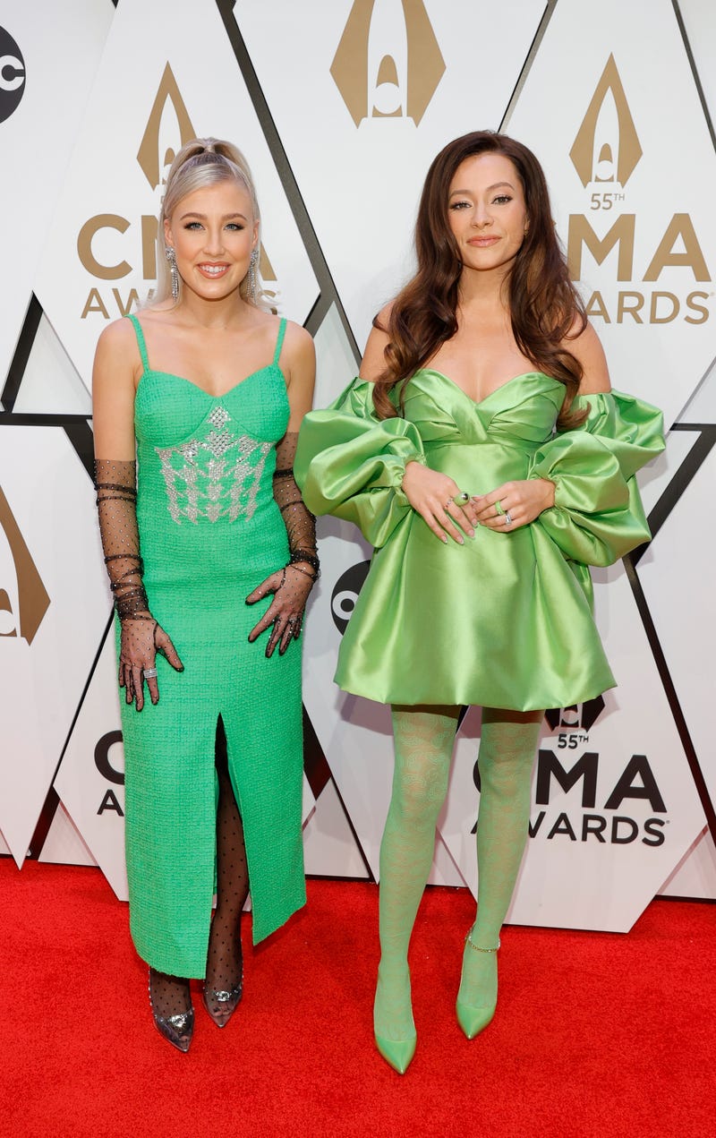 Maddie & Tae