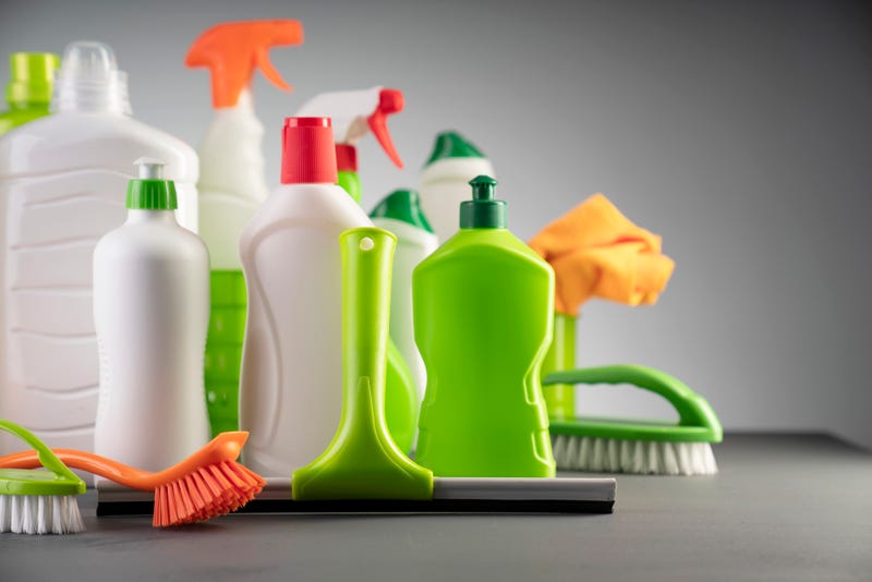 Cleaning products you should never mix together