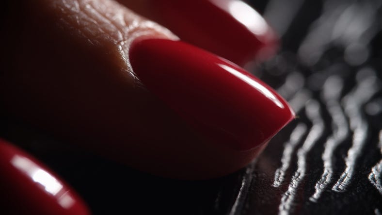 Long fingernail