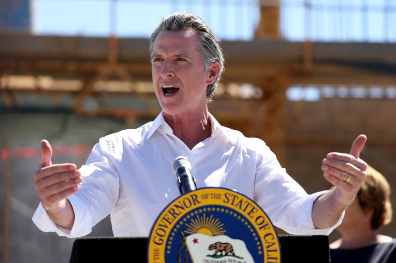 California governor approves farmworker unionization law