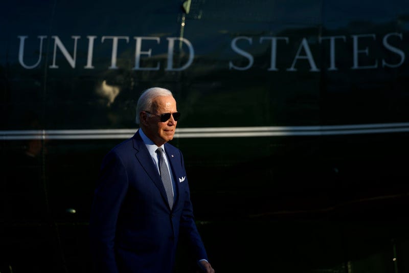 U.S. President Joe Biden walks to the Oval Office after returning to the White House on Marine One on September 14, 2022 in Washington, DC.