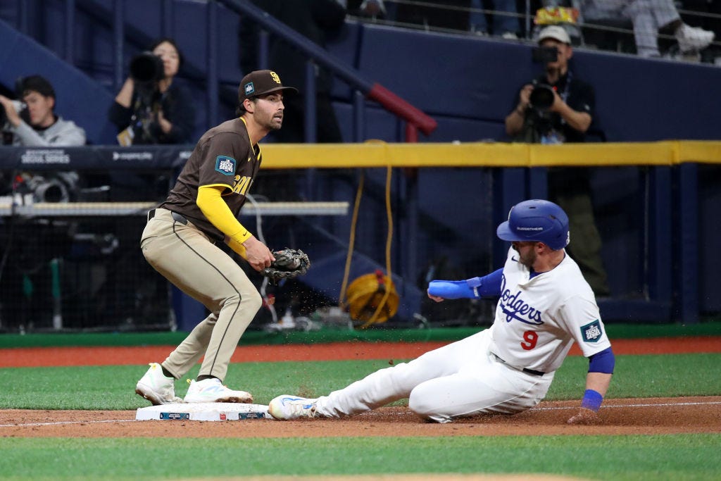 Padres beat Dodgers, 15-11, in opening series finale in South Korea