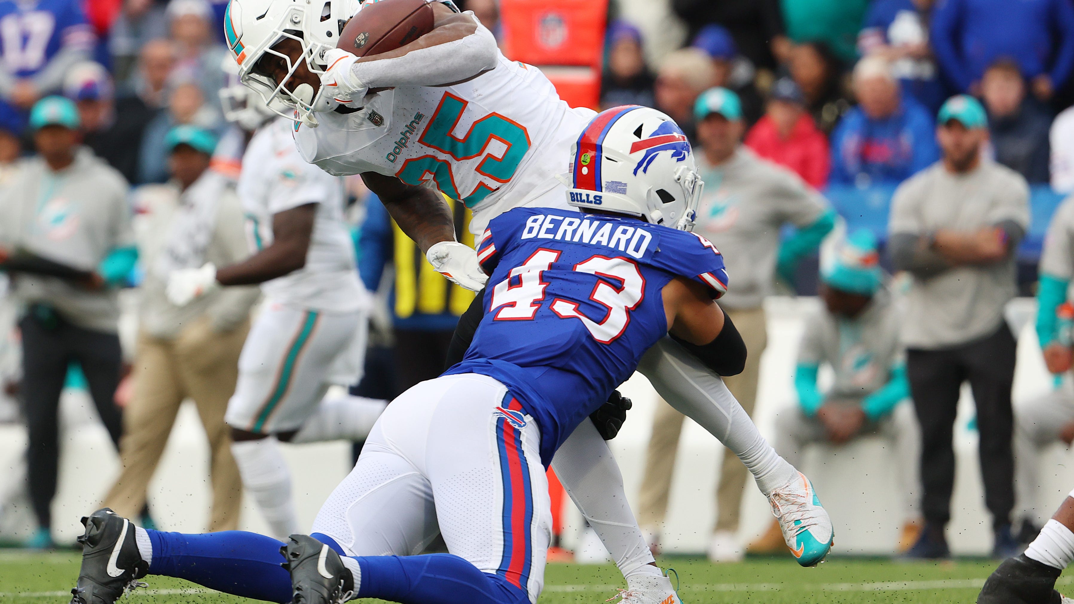 Bills sign linebacker Terrel Bernard to four-year contract extension