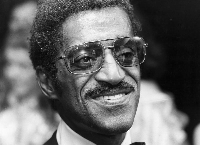 tim burton originally wanted sammy davis jr to play the title role in 'beetlejuice'