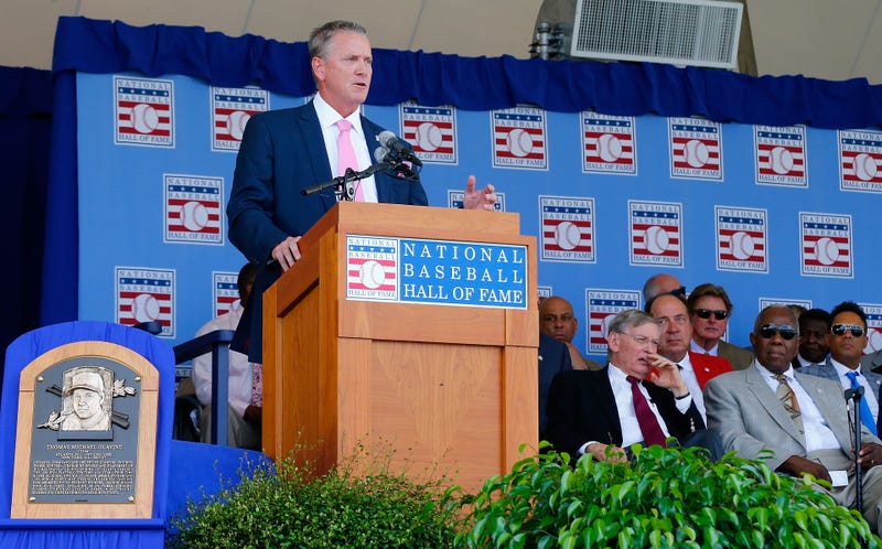 Tom Glavine joins 300-win club