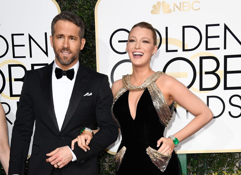 ryan reynolds and blake lively at 2017 golden globes
