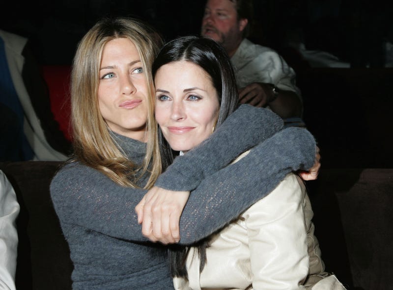 jennifer aniston and courteney cox at tripper premiere in 2007