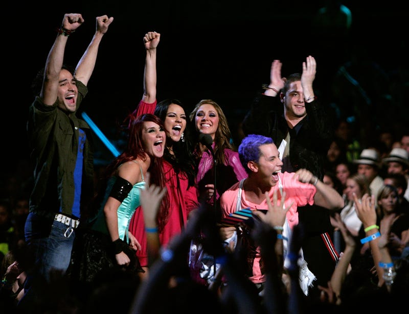 RBD performs onstage during the Los Premios MTV Latin America 2007 at the Palacio De Los Deportes October 18, 2007 in Mexico City, Mexico.
