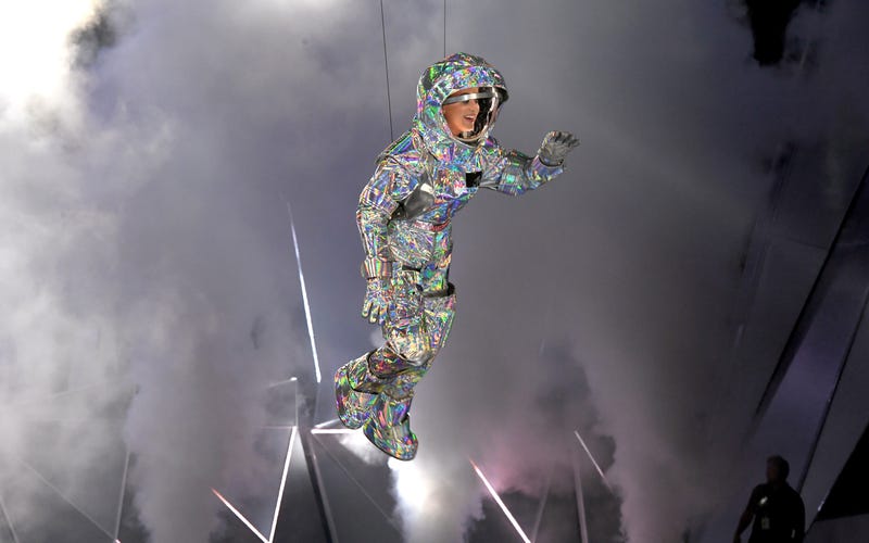 katy perry at 2017 mtv awards