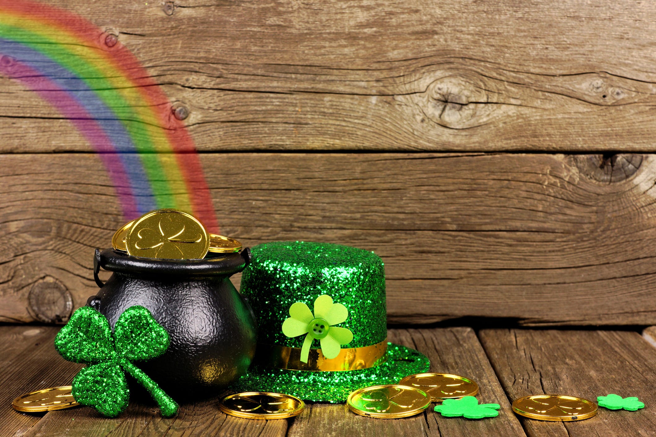 St. Patrick’s Day decorations and supplies you need to order