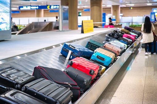 Watch This Woman’s ‘Genius’ Trick to Avoid Baggage Fees