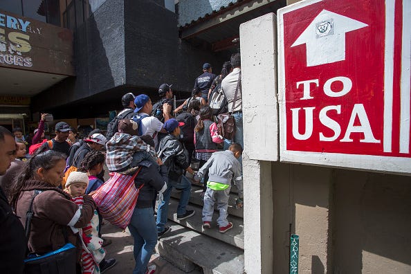 Migrants arrive