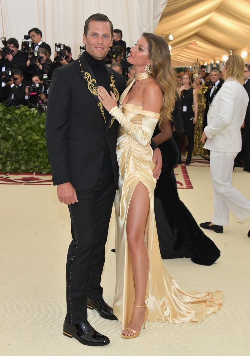 tom brady and gisele bundchen at heavenly bodies gala at the met in 2018