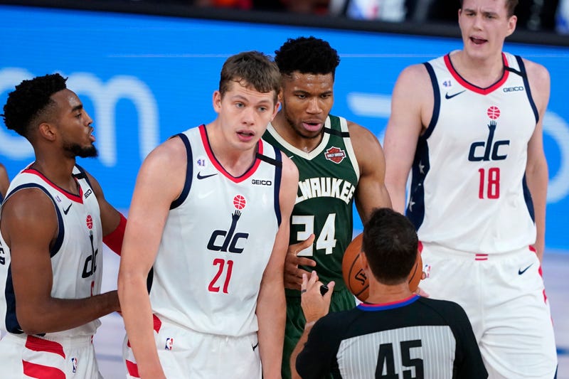 Giannis Antetokounmpo, Milwaukee Bucks