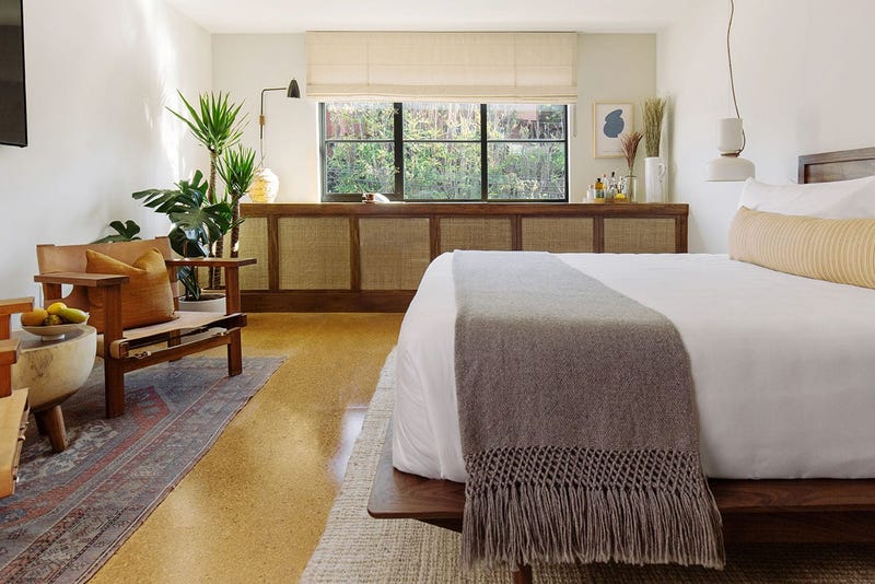 Silver Lake Pool & Inn in Los Angeles