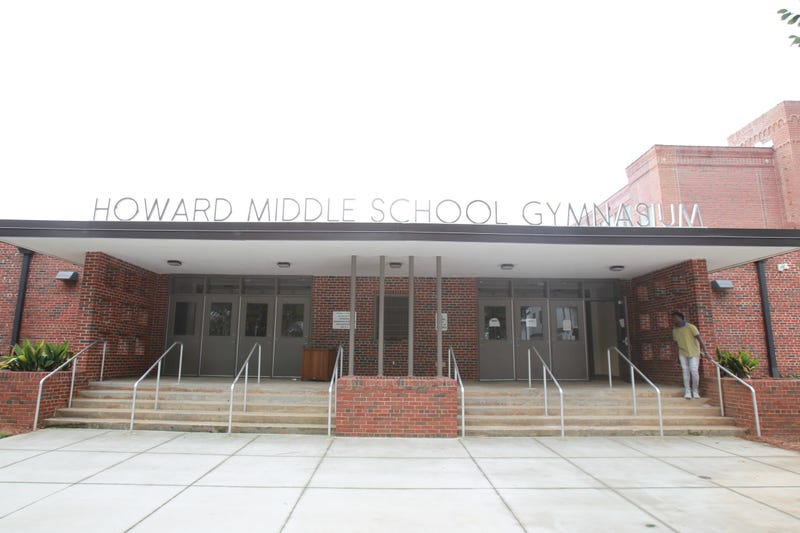 NBA Legend Walt Frazier honored with renaming of Atlanta gym