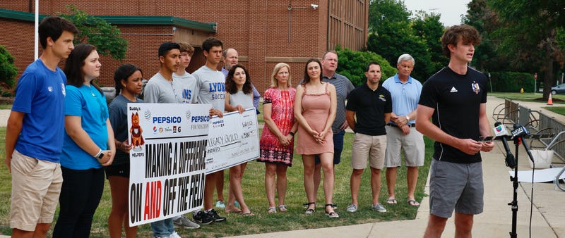 West Suburban charity honored for helping students who lost parent